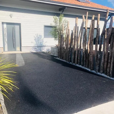 Villa « la Grange Oceanesque » *